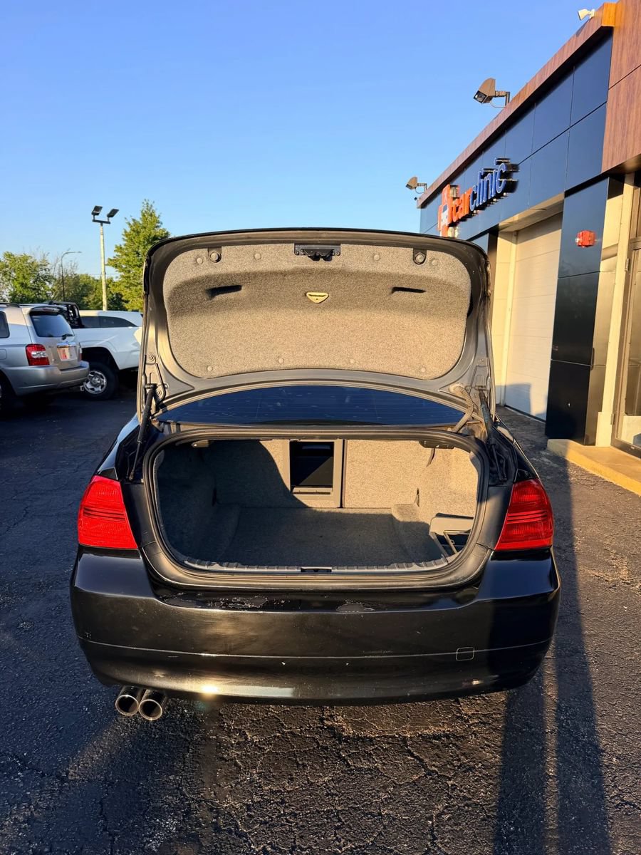 Used 2006 BMW 330xi Sedan AWD/4WD image 11