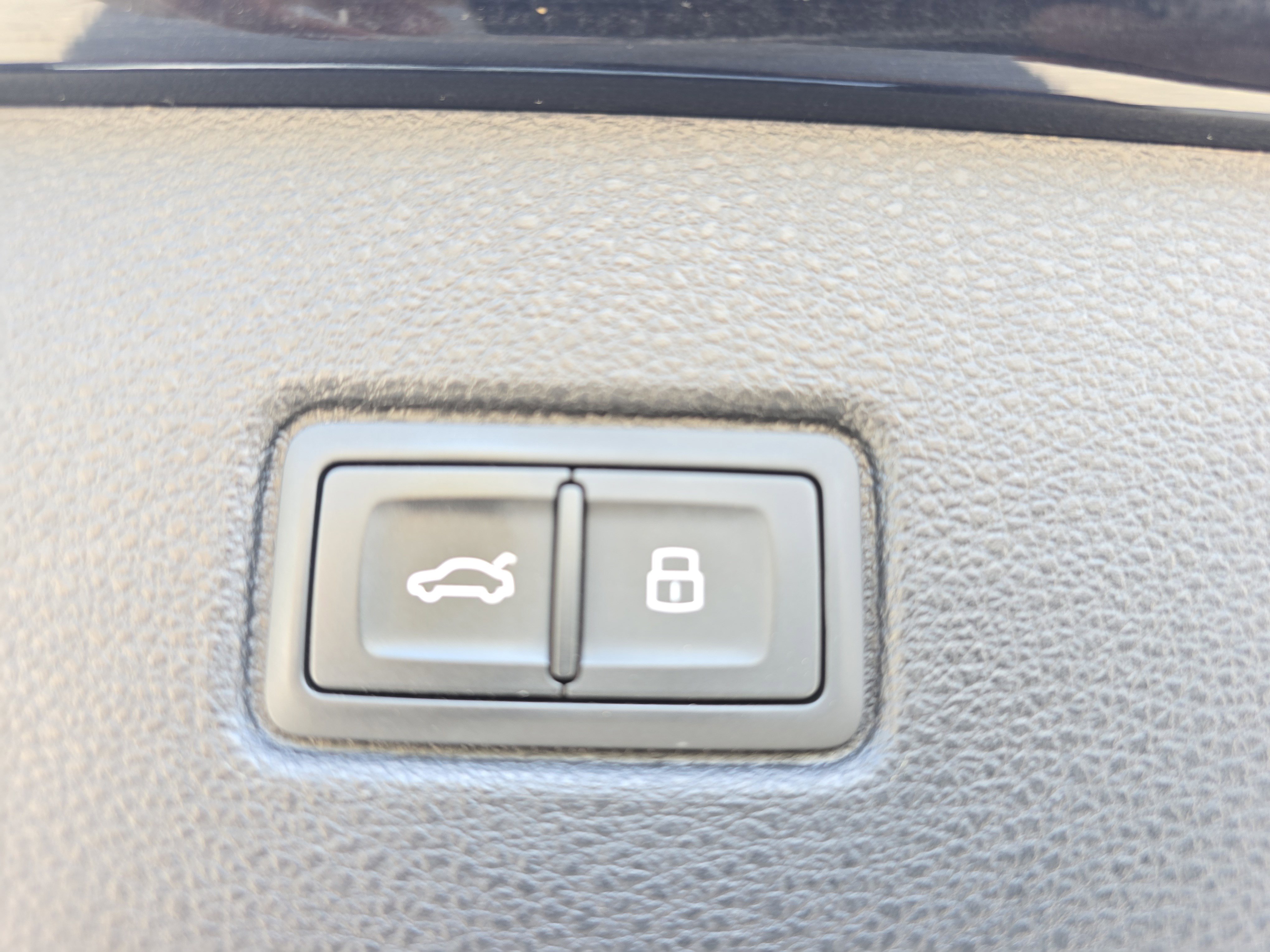 Used 2021 Audi Q7 3.0T Prestige image 13