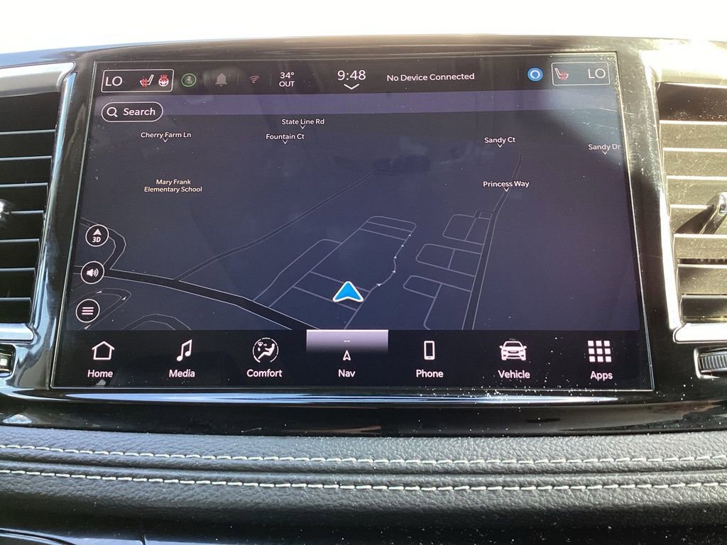 Used 2024 Chrysler Pacifica Limited FWD image 26