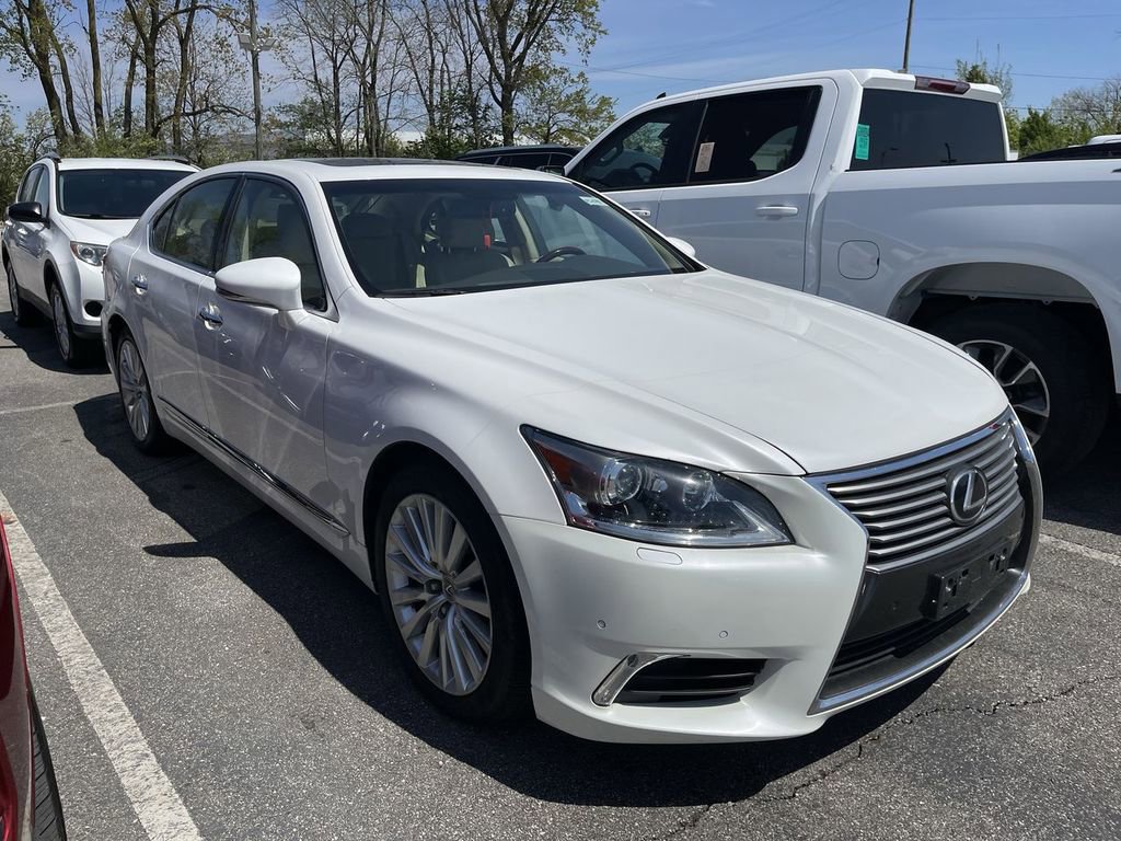Used 2015 Lexus LS 460 AWD w/ Comfort Package image 12