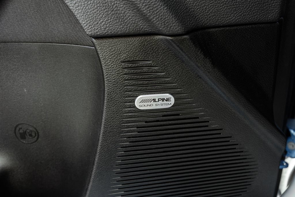 Used 2016 Dodge Challenger R/T RWD image 15