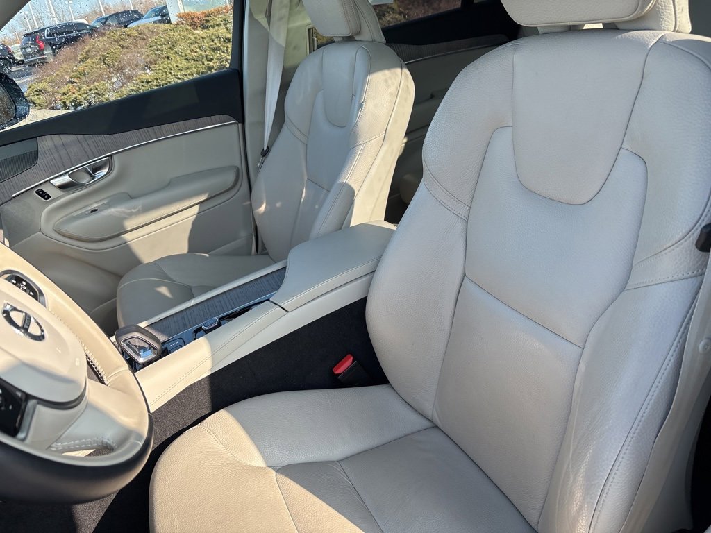 Certified 2023 Volvo XC90 B5 Plus image 18