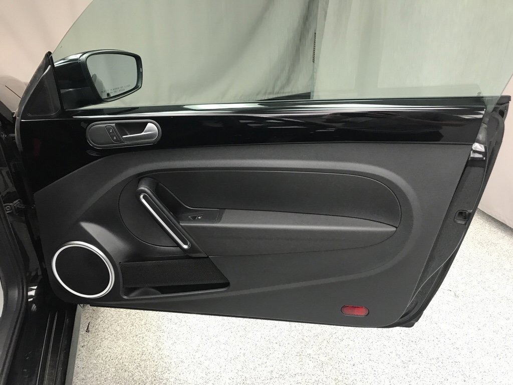 Used 2015 Volkswagen Beetle 1.8T image 13