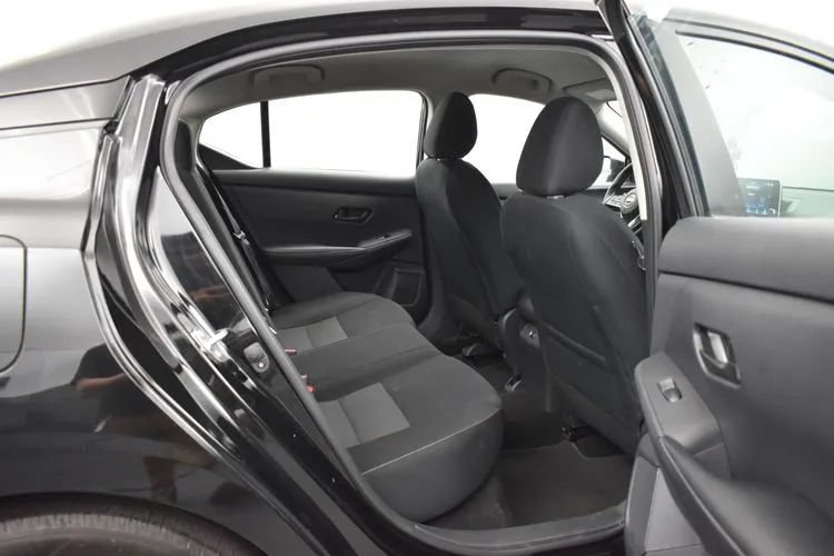 Used 2025 Nissan Sentra SV FWD image 17