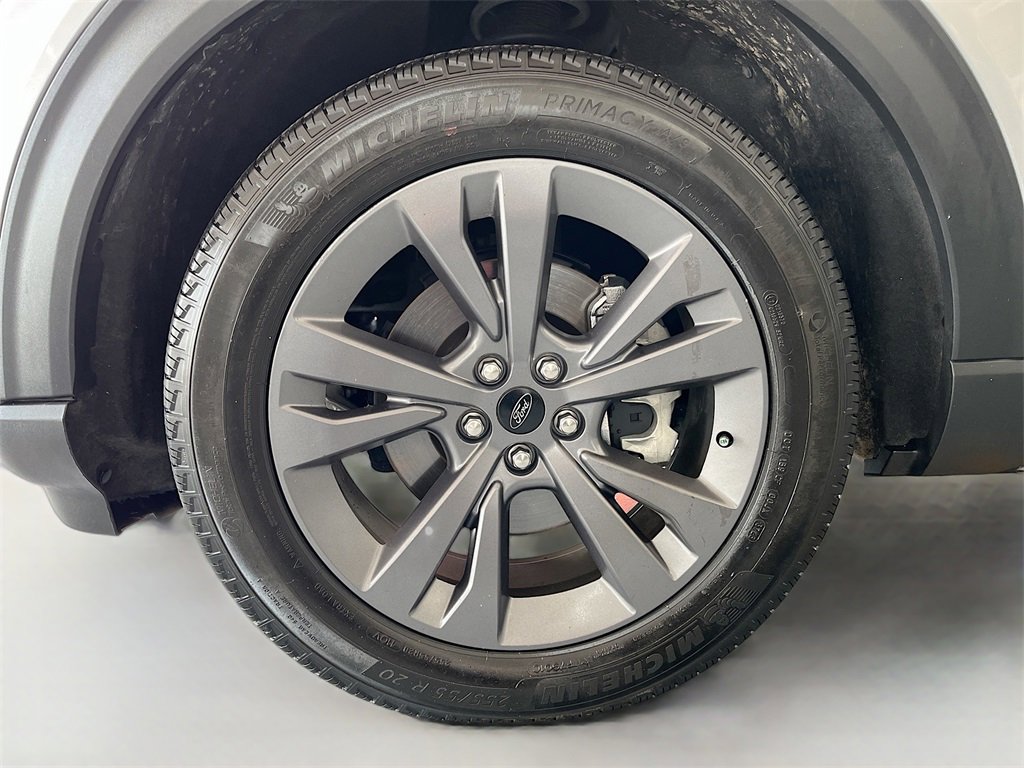 Used 2023 Ford Explorer XLT w/ Equipment Group 202A image 30