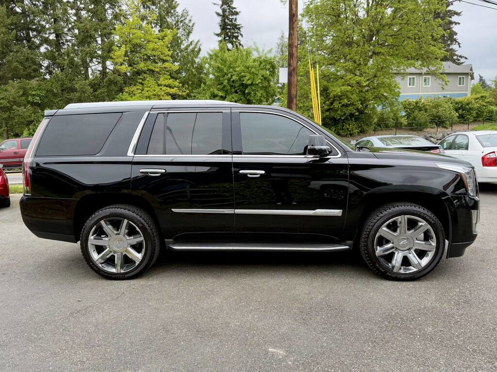 Used 2016 Cadillac Escalade Luxury image 7
