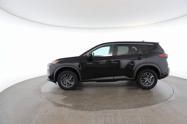 Used 2023 Nissan Rogue S image 6