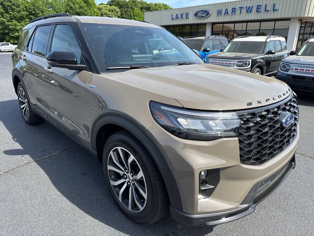 New 2026 Ford Explorer ST-Line