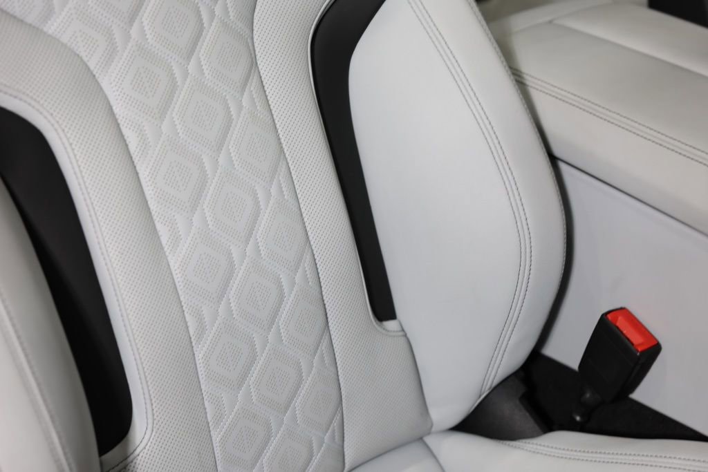 Used 2024 BMW M8 Competition w/ M Carbon Exterior Package image 18