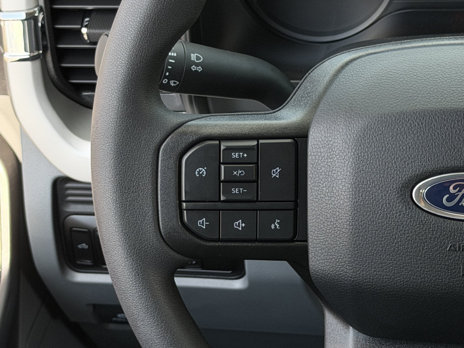 New 2026 Ford F350 XLT AWD/4WD image 15