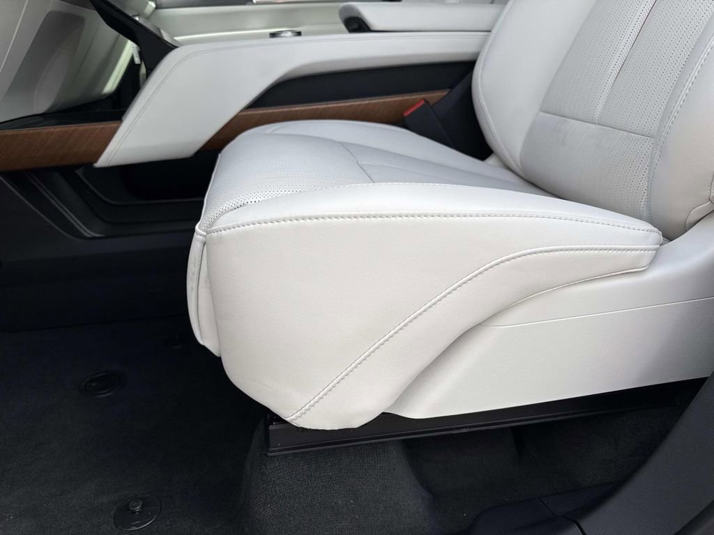 New 2026 Cadillac Vistiq Sport image 21