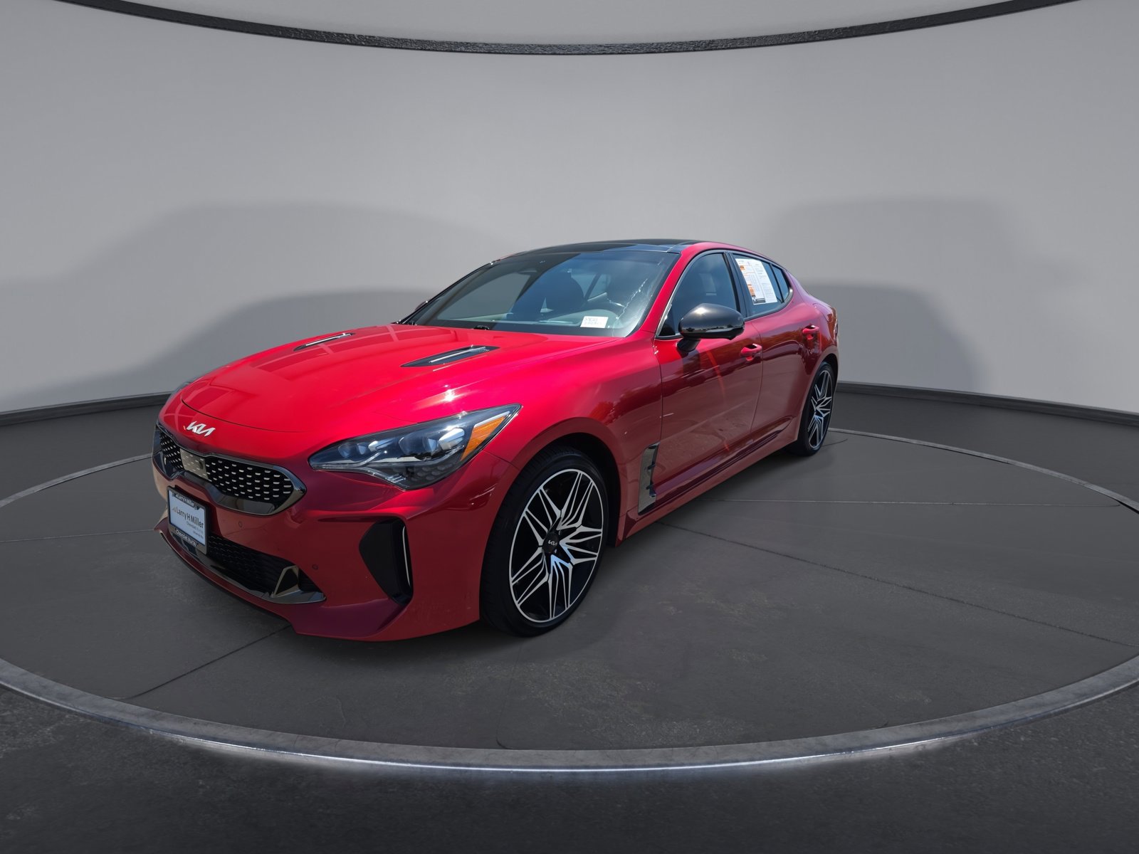 Used 2022 Kia Stinger GT2 AWD/4WD image 4