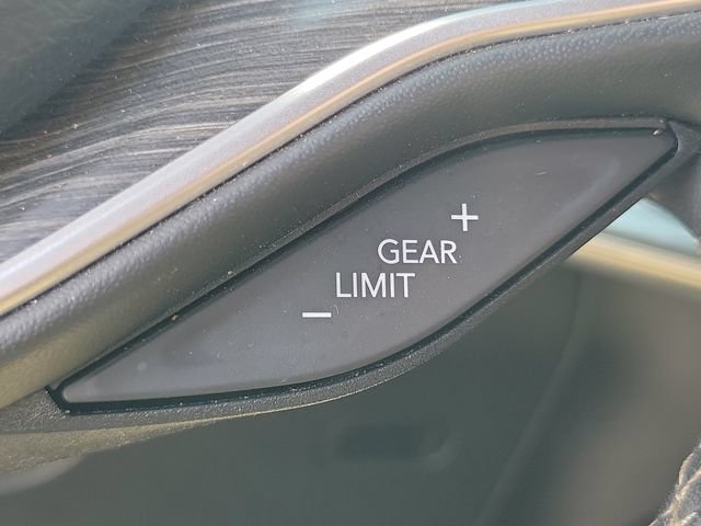Used 2024 Jeep Wagoneer Series II AWD/4WD image 14