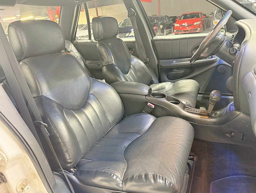 Used 1997 Oldsmobile Cutlass Supreme SL image 38