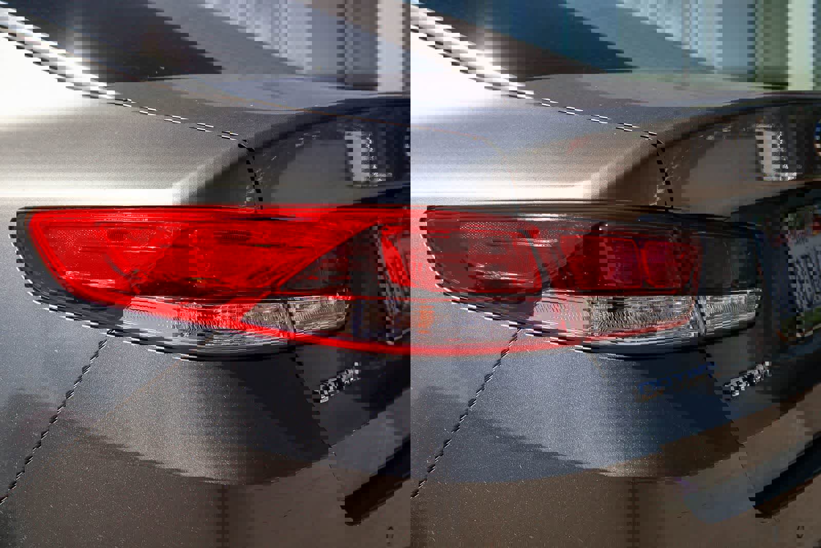 Used 2018 Kia Optima LX w/ 17" Alloy Wheels Package image 7