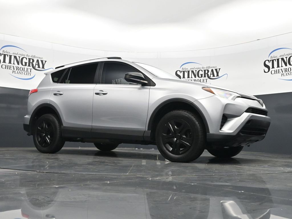 Used 2017 Toyota RAV4 LE image 17