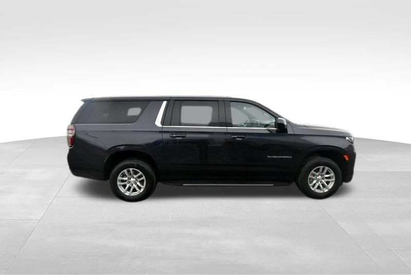 Used 2024 Chevrolet Suburban LT AWD/4WD image 9