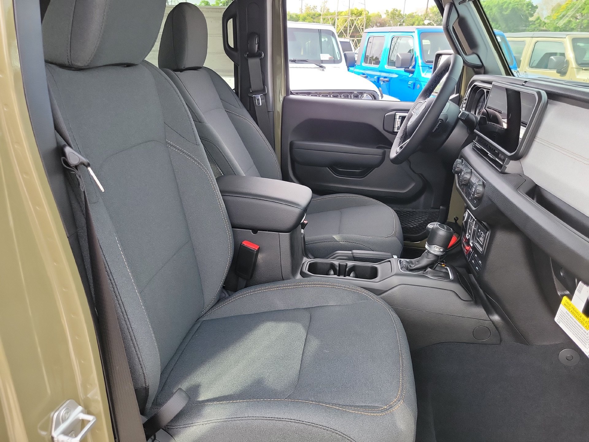 New 2026 Jeep Gladiator Sport AWD/4WD image 16