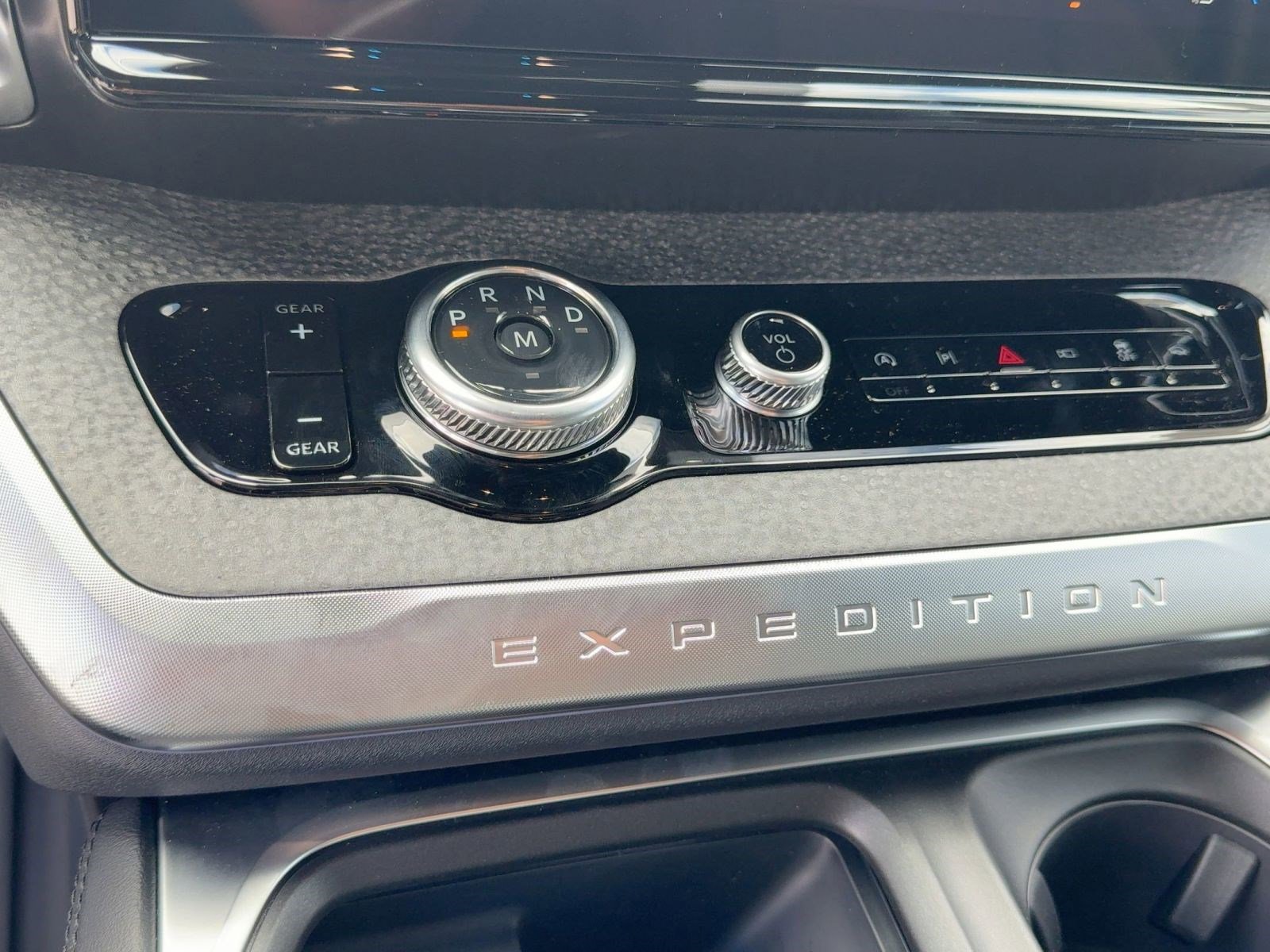 New 2025 Ford Expedition Tremor image 26
