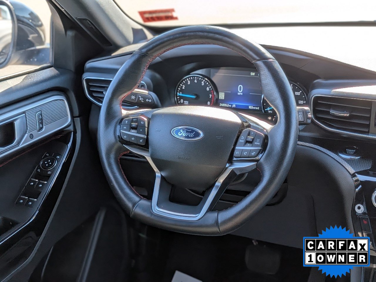 Certified 2024 Ford Explorer ST-Line w/ Class IV Trailer Tow Package AWD/4WD image 18