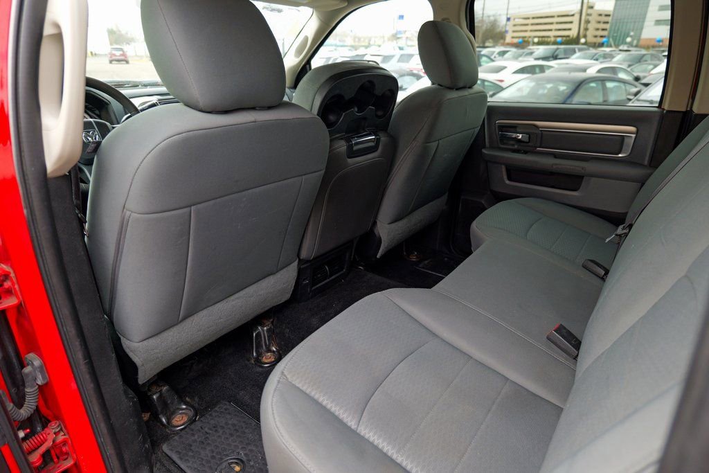 Used 2015 RAM 2500 SLT image 23