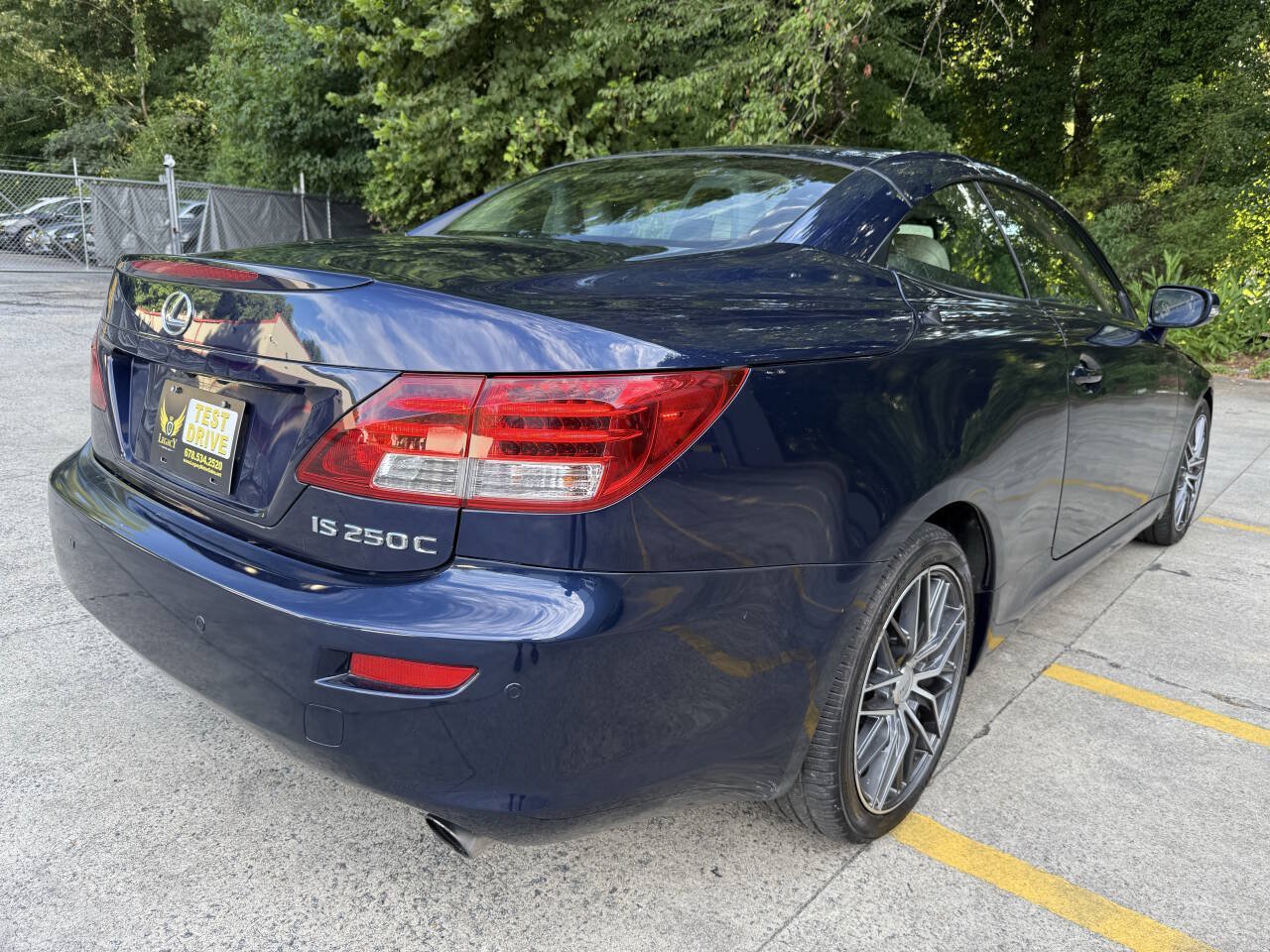 Used 2013 Lexus IS 250C w/ Luxury Pkg RWD image 10