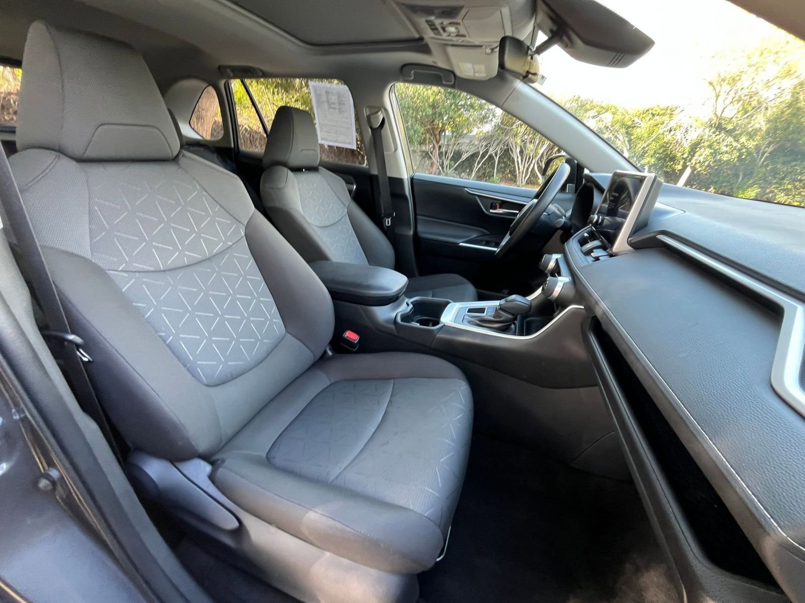 Used 2025 Toyota RAV4 XLE image 35