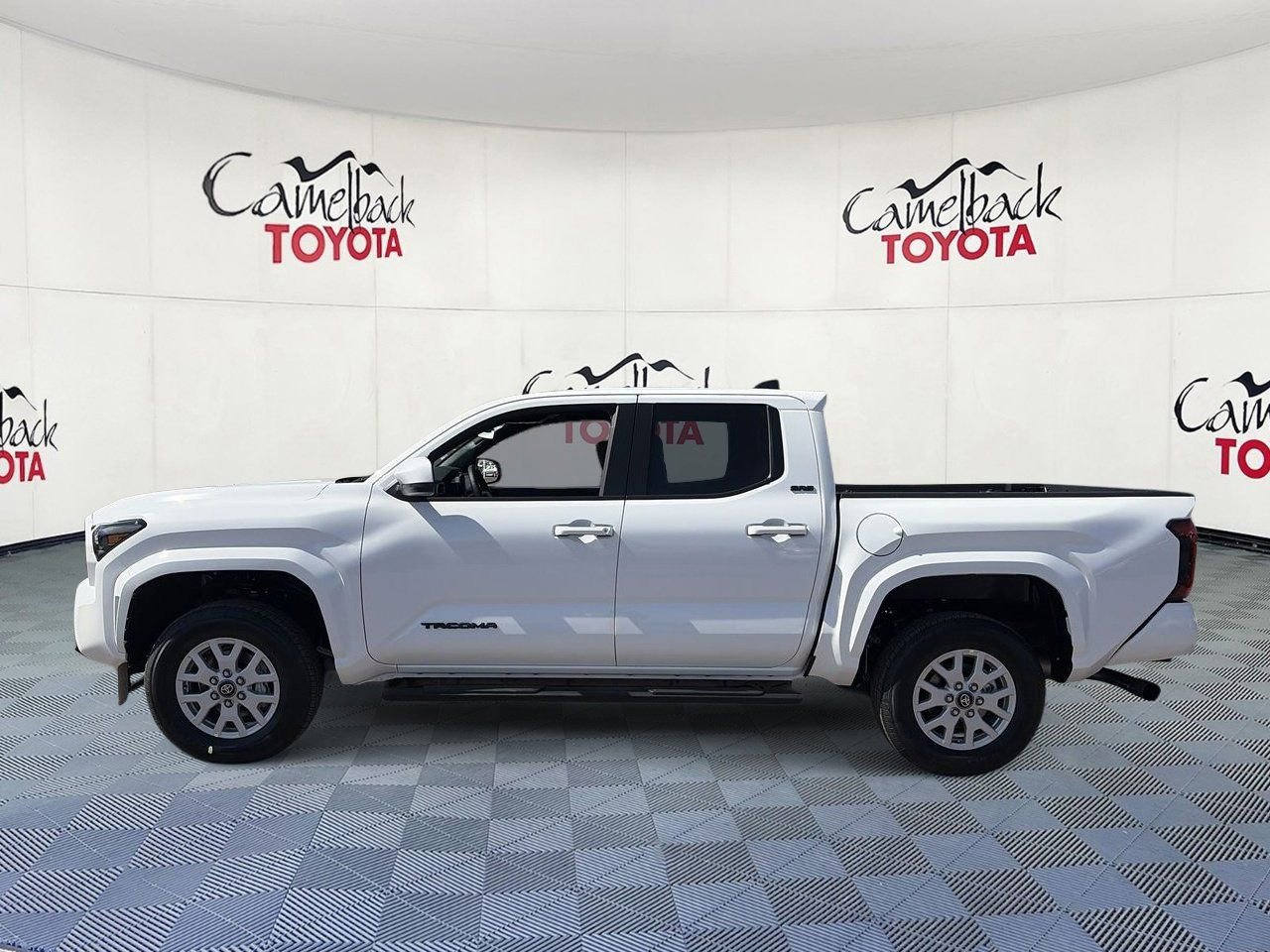 New 2026 Toyota Tacoma SR5 AWD/4WD image 5
