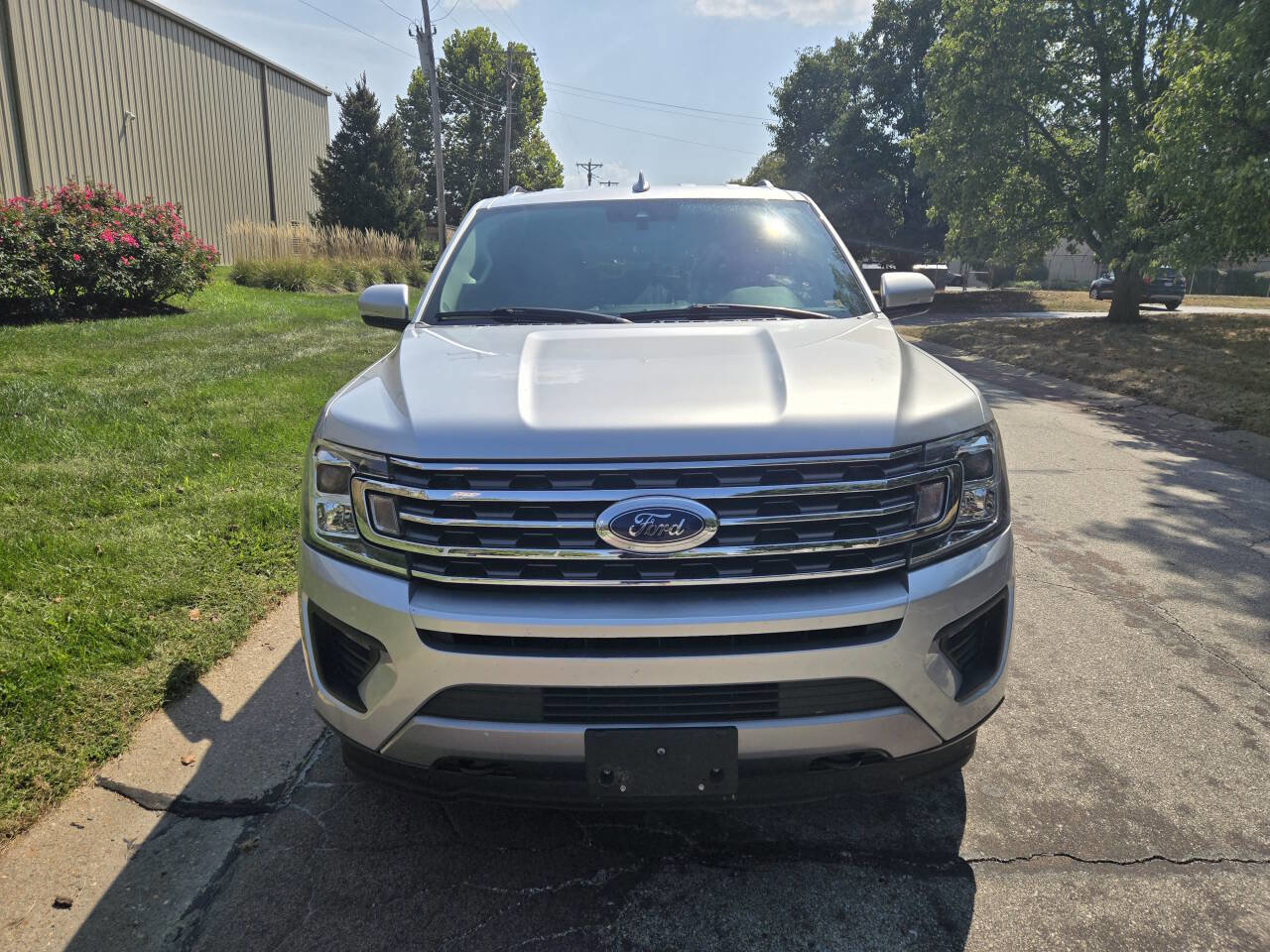 Used 2019 Ford Expedition XLT w/ Equipment Group 202A image 3