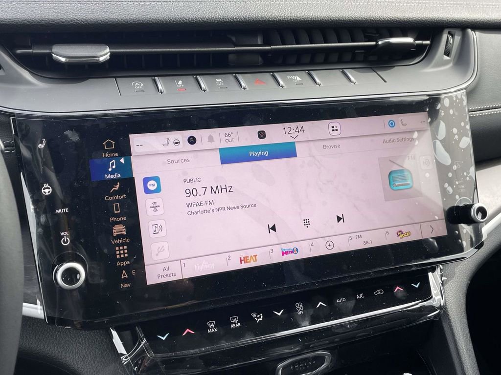 New 2026 Jeep Grand Cherokee L Limited image 32