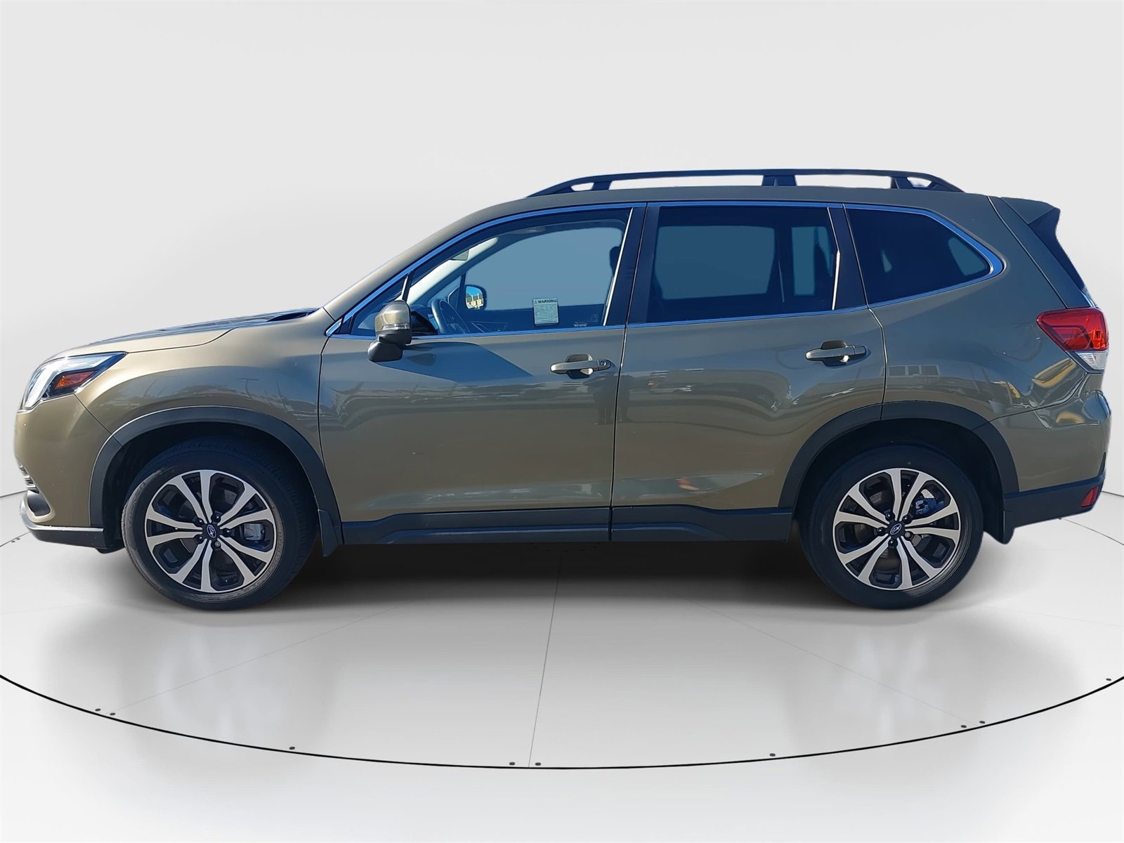 Certified 2023 Subaru Forester Limited image 4