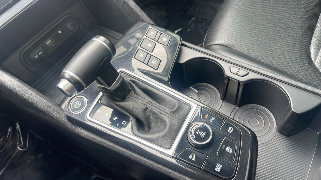 Used 2023 Kia Sportage SX AWD/4WD image 19