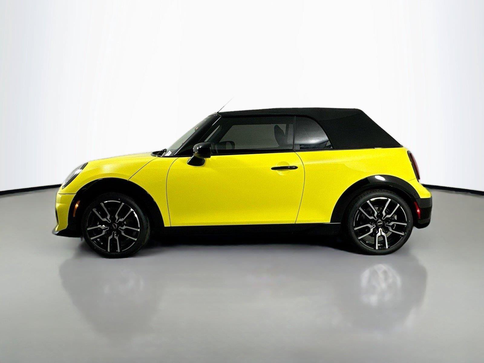 Used 2026 MINI Cooper S FWD image 8
