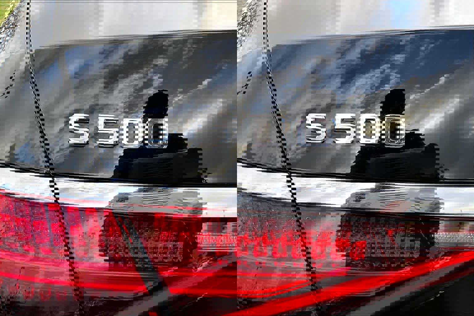 Certified 2022 Mercedes-Benz S 500 4MATIC w/ AMG Line Package image 31