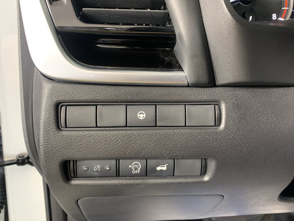 Used 2023 Nissan Rogue SL w/ SL Premium Package FWD image 16