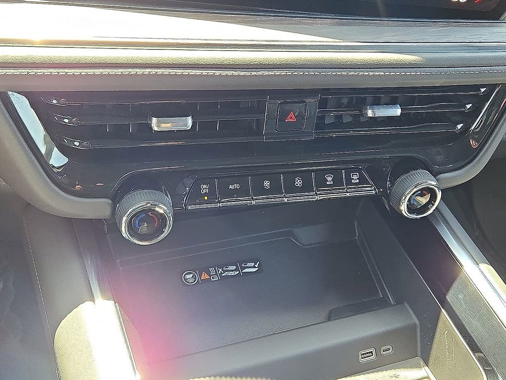 Used 2025 Chevrolet Tahoe LT AWD/4WD image 29