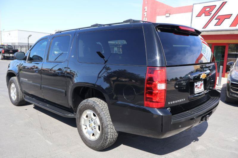 Used 2014 Chevrolet Suburban LT AWD/4WD image 5
