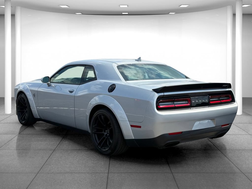 Used 2020 Dodge Challenger SRT Hellcat RWD image 5