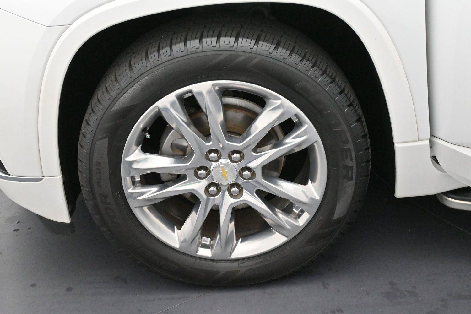 Used 2019 Chevrolet Traverse High Country w/ LPO, Floor Liner Package AWD/4WD image 45