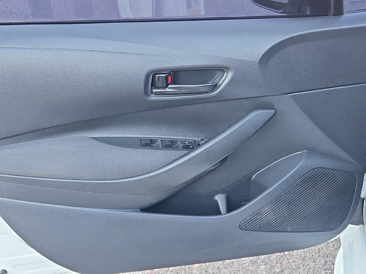 Used 2024 Toyota Corolla LE FWD image 27
