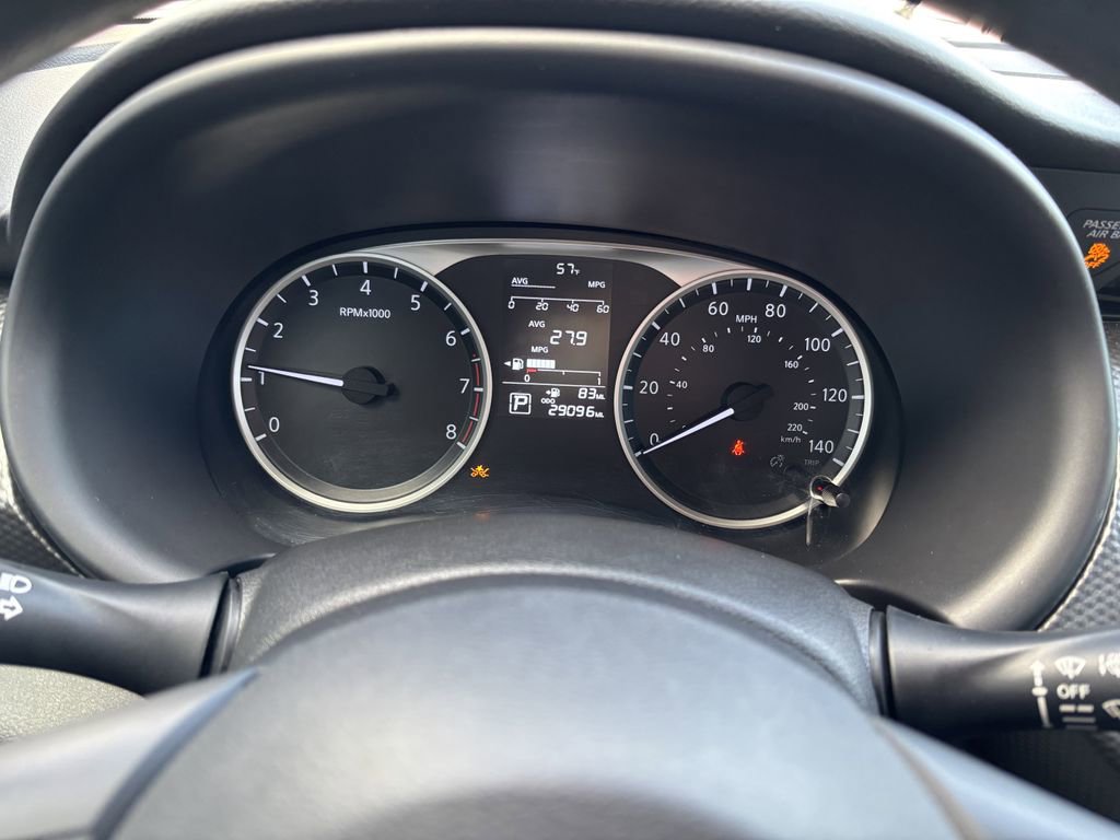 Used 2020 Nissan Kicks S image 16