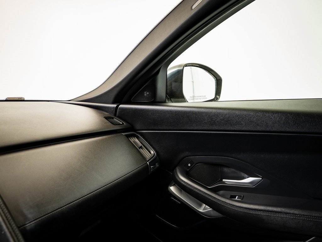 Used 2022 Jaguar E-PACE SE image 31