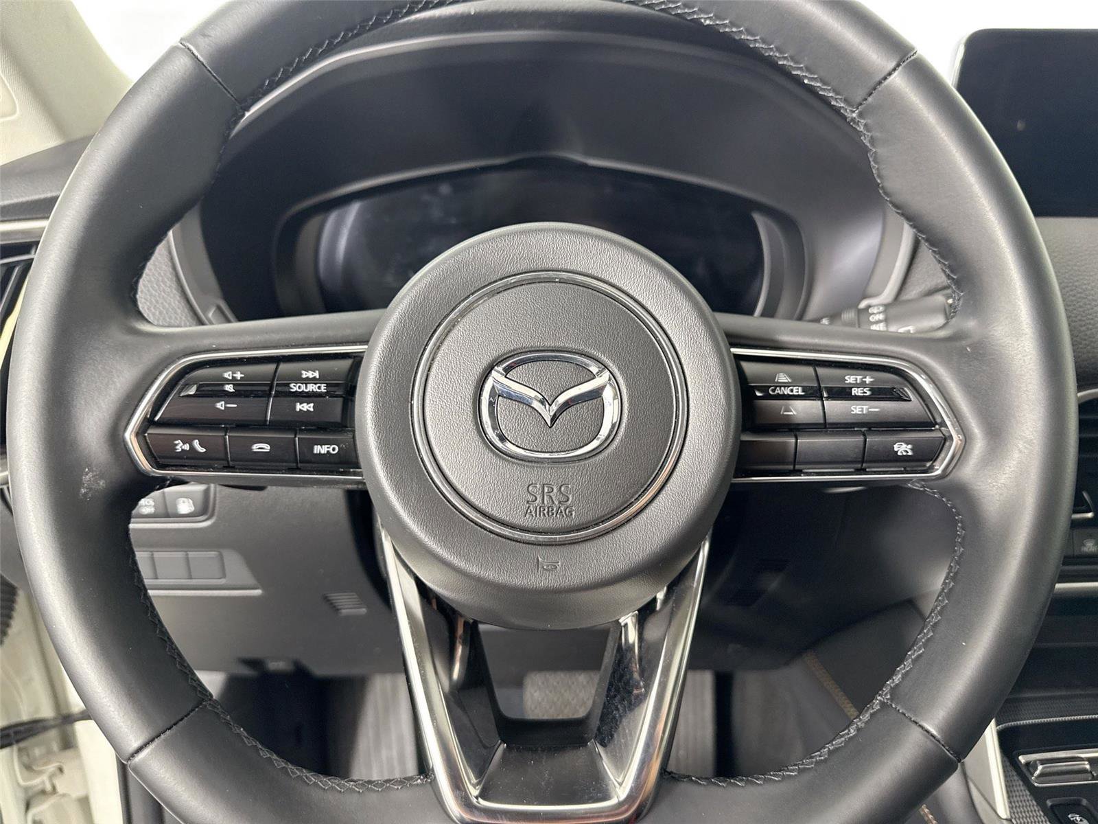 Used 2024 MAZDA CX-90 Plug-In Hybrid w/ Preferred AWD/4WD image 17