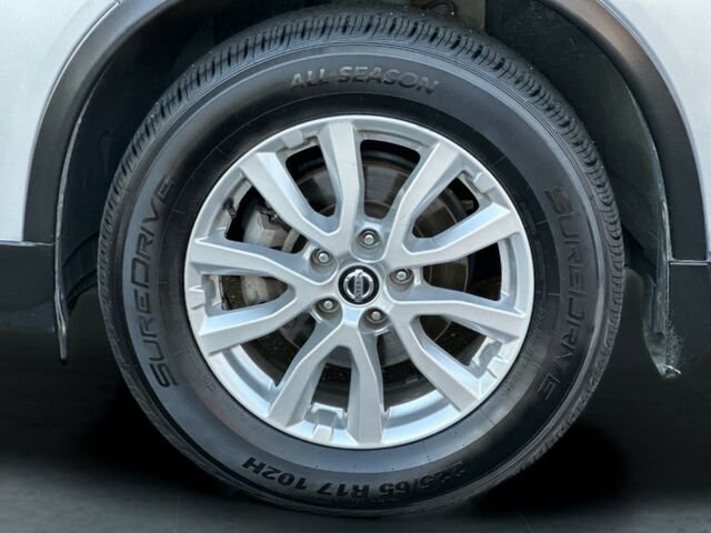 Used 2020 Nissan Rogue S w/ Special Edition Package image 33