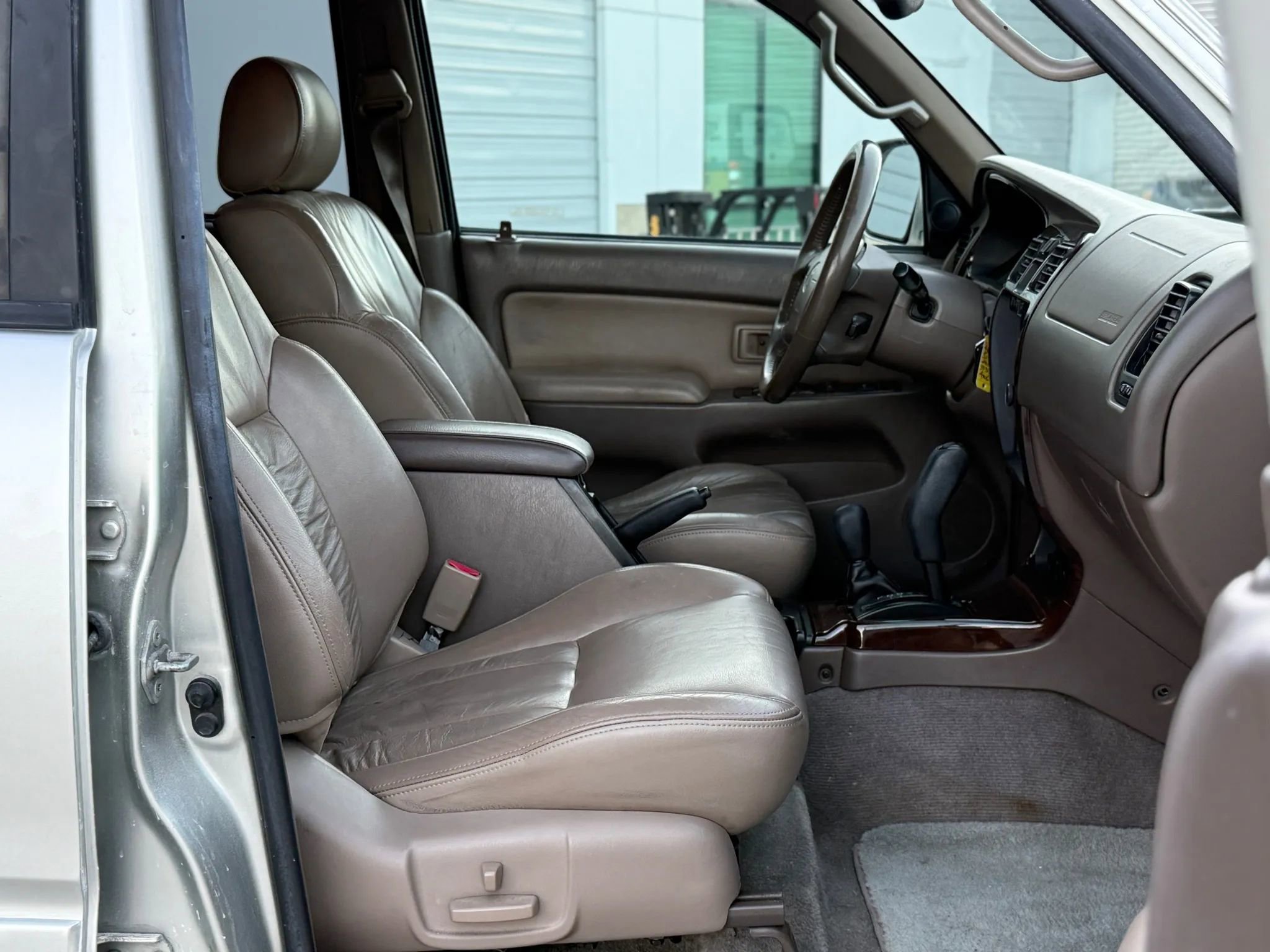 Used 2001 Toyota 4Runner Limited image 29