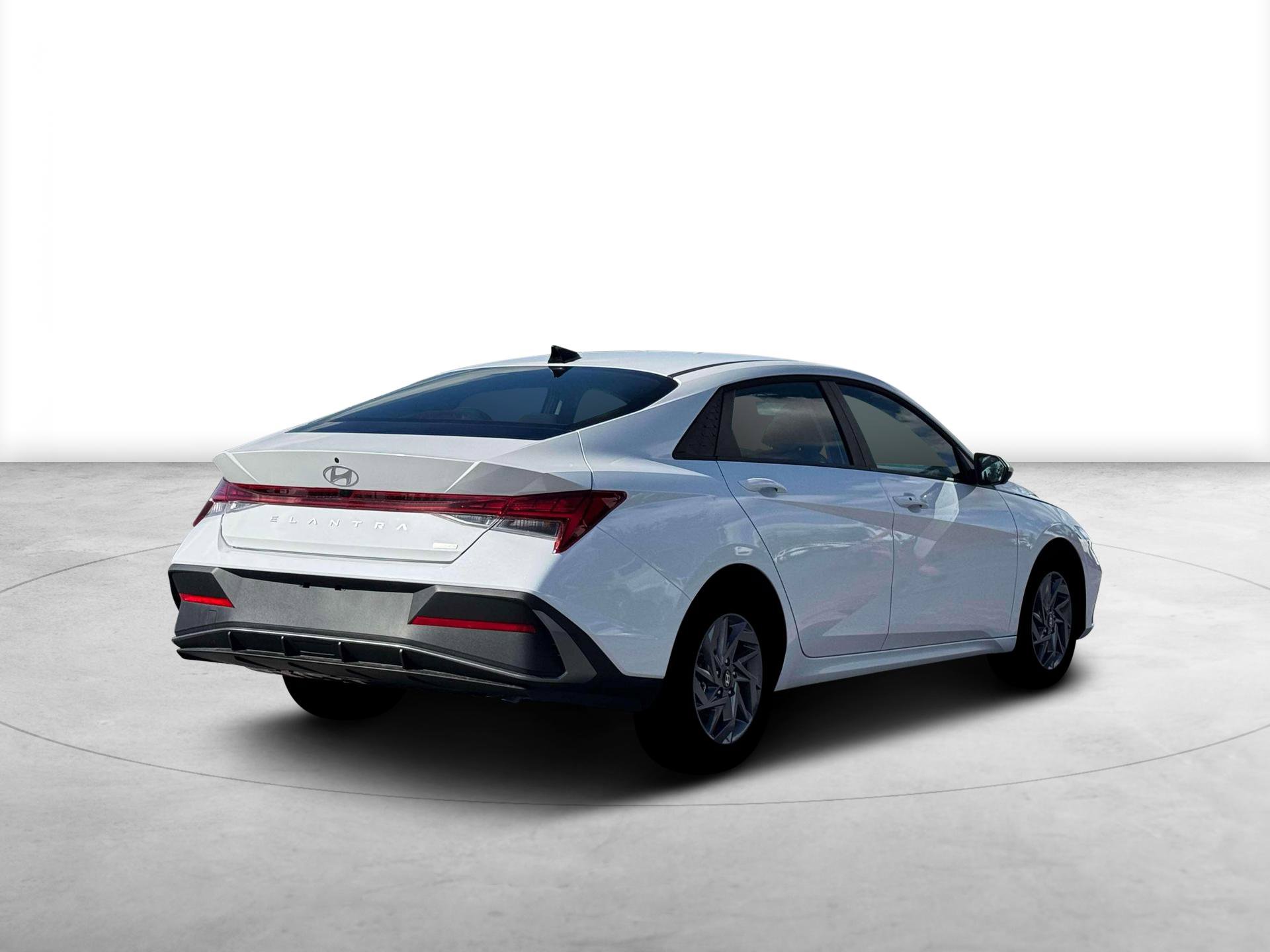 New 2026 Hyundai Elantra Hybrid FWD image 7
