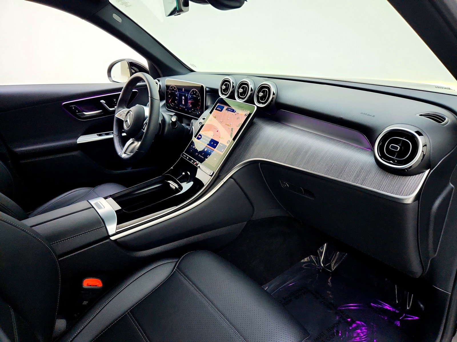 Certified 2026 Mercedes-Benz GLC 300 image 23