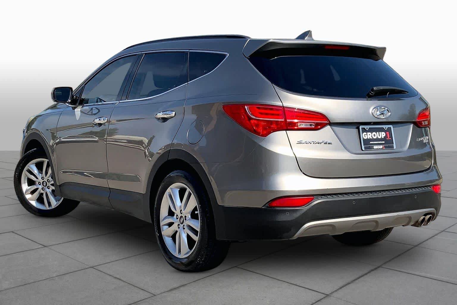 Used 2016 Hyundai Santa Fe Sport 2.0T w/ Option Group 05 FWD image 12