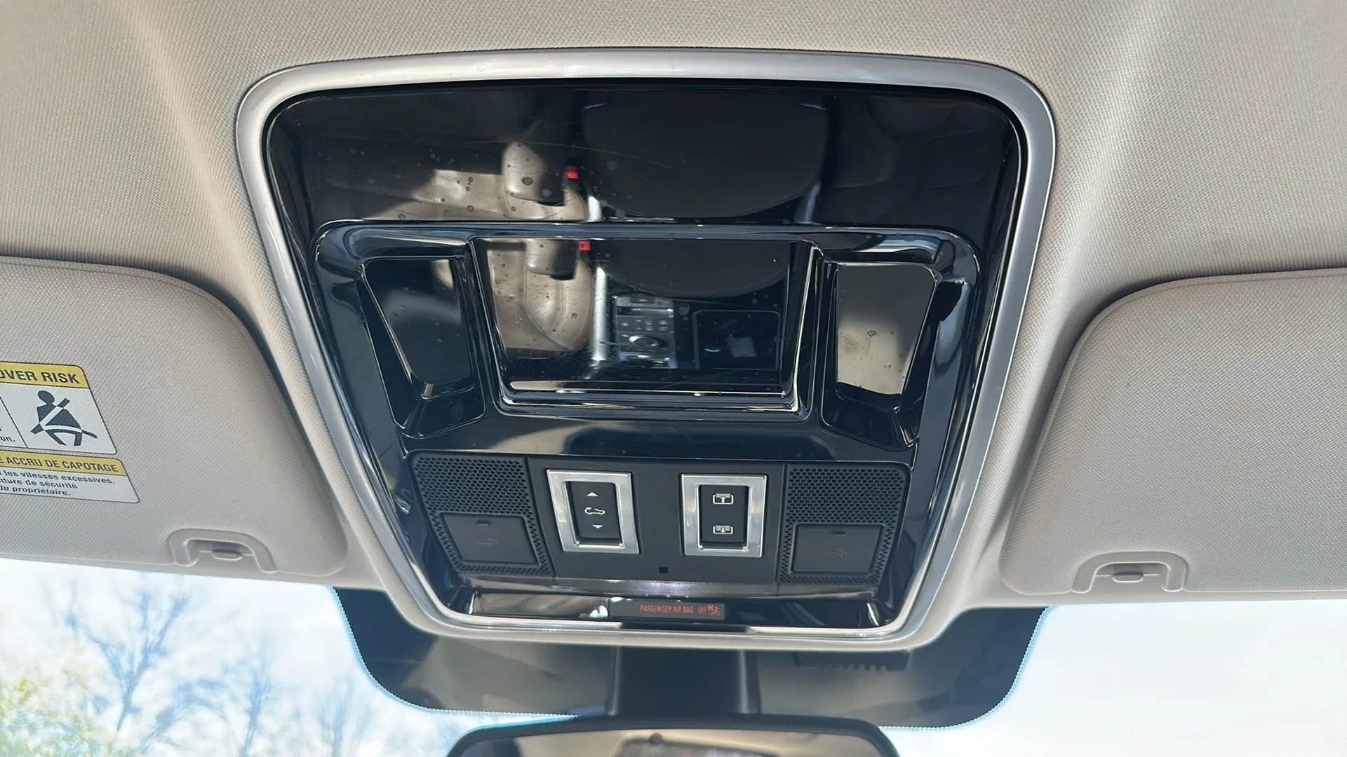 Used 2016 Land Rover Range Rover Sport HSE image 36