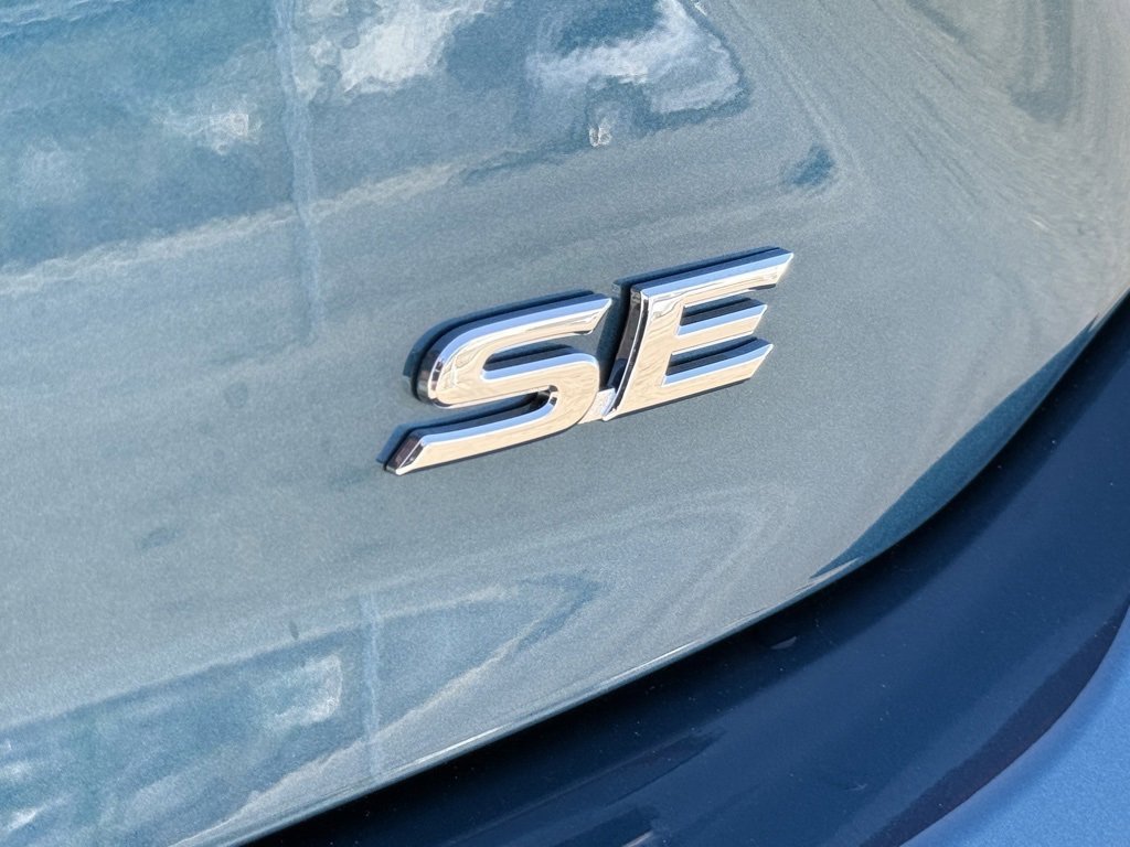 New 2026 Toyota Camry SE image 15